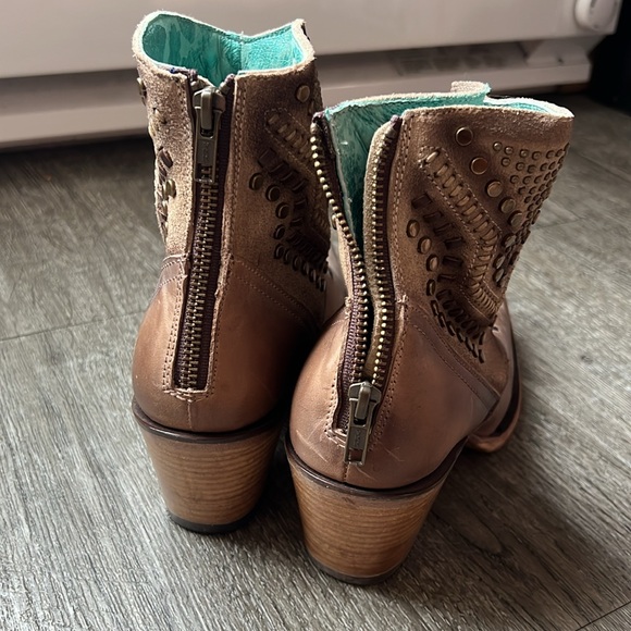 Corral Handcrafted Ankle Booties - Picture 2 of 10